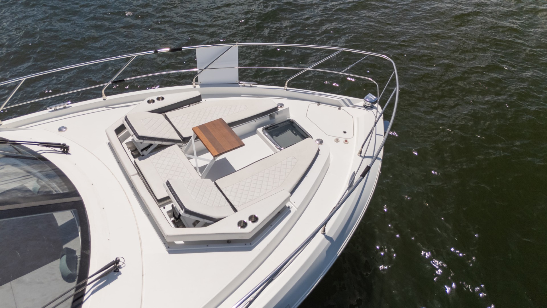 Yacht Photo 19